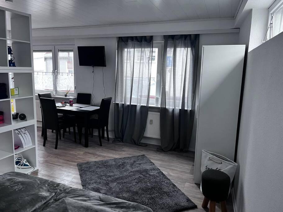 Ferienwohnung Am Meetingpoint Weilmunster Esterno foto
